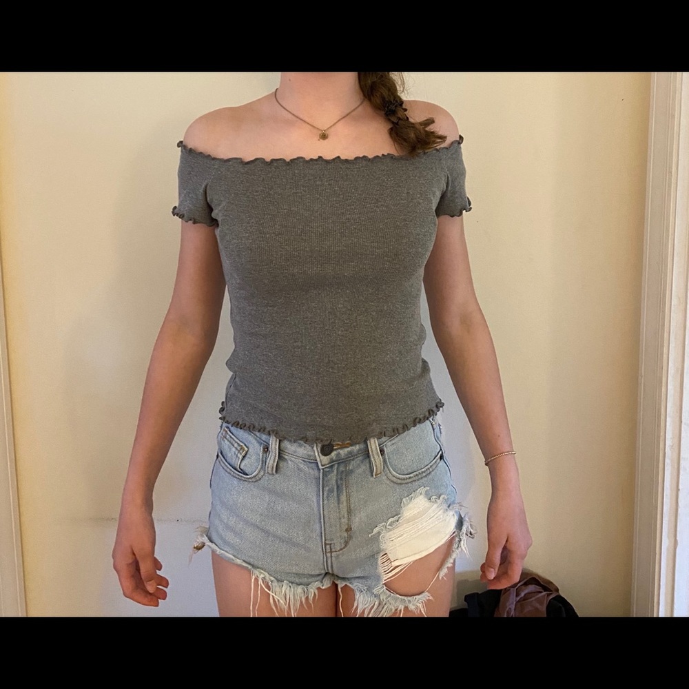 size medium hollister off the shoulder shirt